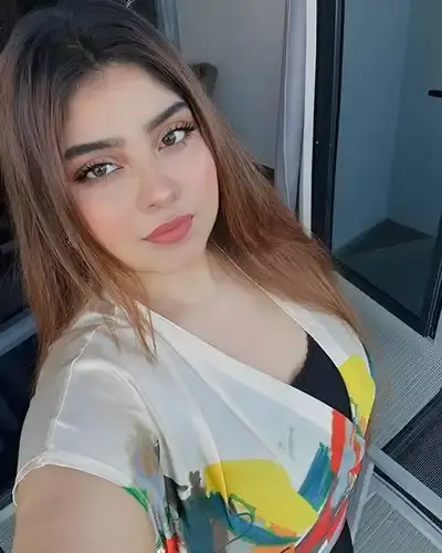 Palalahada Escort